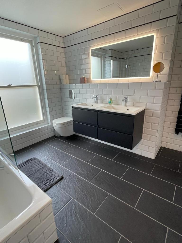 Luxury Apartment In Belsize Park Londra Dış mekan fotoğraf